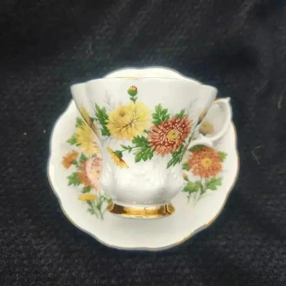 Royal Albert Friendship Series Chrysanthemum‎ Bone China Tea Pattern Collectable